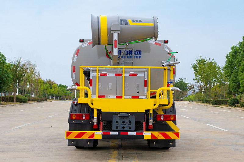 东风华神DV3雾炮车 12.2方
